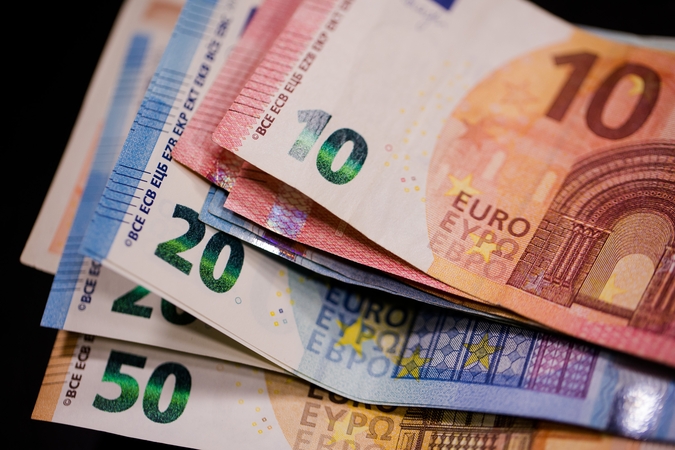 Sukčiai iš dviejų įmonių sąskaitų pasisavino per 41,8 tūkst. eurų