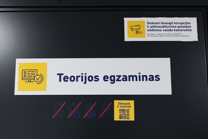 Marijampolėje „Regitros“ padalinyje vyras galimai laikė egzaminą kito žmogaus vardu