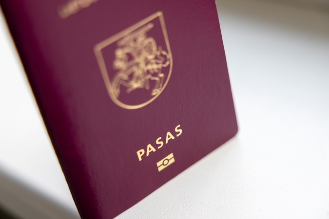 Siūloma, kad nuo 65 metų pasas ir asmens tapatybės kortelė galiotų neterminuotai