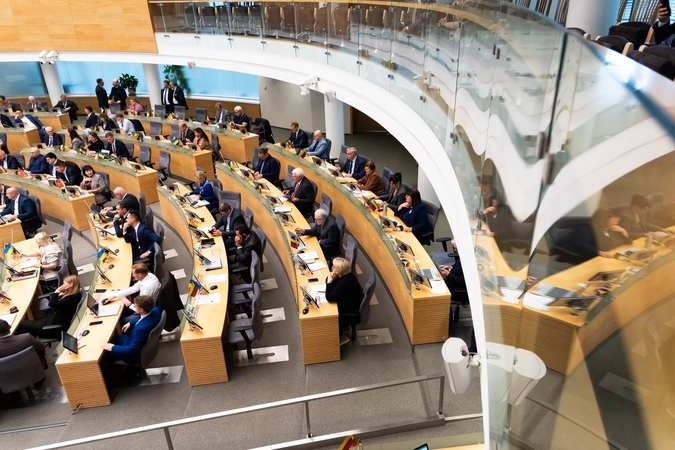 Dėl šeimos referendumo – įtampa Seime: kreiptasi į Etikos ir procedūrų komisiją