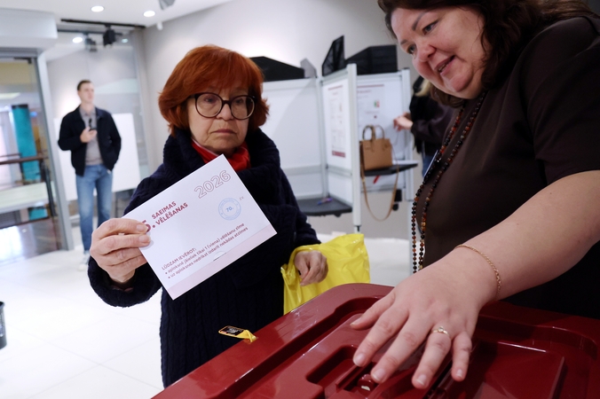 Latvijos parlamento rinkimuose balsavo virš 50 proc. rinkėjų