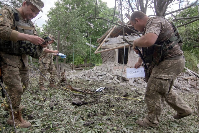 „Jie pamiršo, kas yra duona“: šiose rusų okupuotose Ukrainos dalyse vis labiau stinga maisto, vaistų