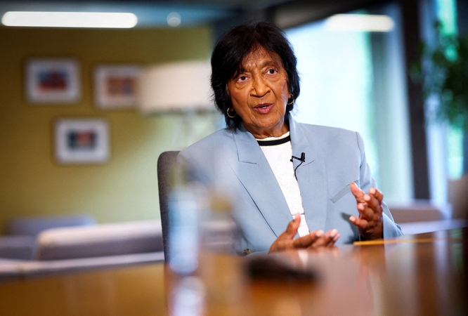 Nobelio premijos laureatė Navanethem Pillay pasmerkė Donaldo Trumpo sankcijas TBT