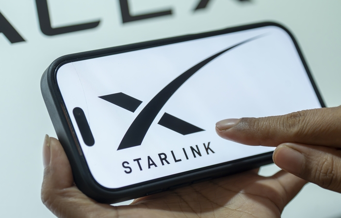 Zelenskio patarėjas: Ukrainoje naktį apribotas „Starlink“ veikimas