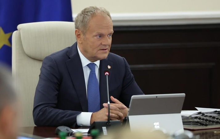Po išpuolių mokyklose Tuskas smerkia internetinį „smurto kultą“