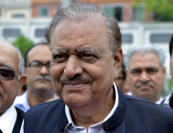 Pakistano prezidentu išrinktas Mamnoonas Hussainas (papildyta)