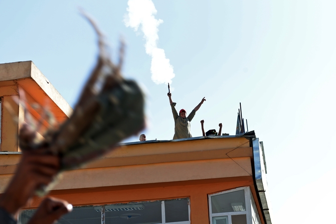Talibanas šaiposi iš JAV vyriausybės uždarymo