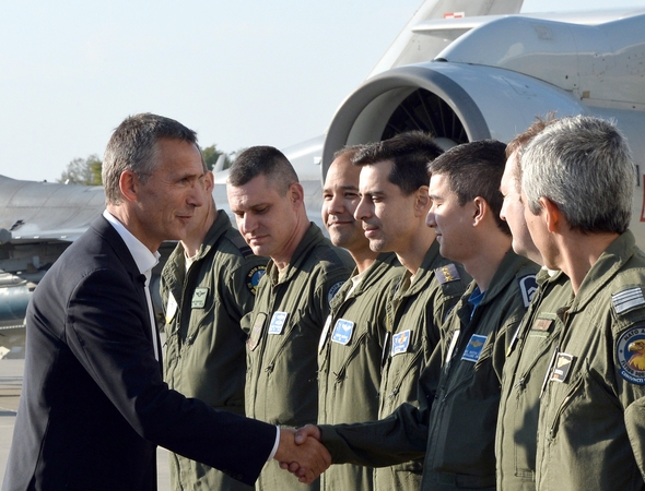 NATO vadovui reikia stipraus gynybinio pagrindo ryšiams su Rusija plėtoti