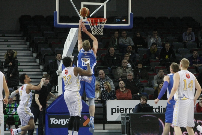 LKL: "Neptūnas" savo aikštėje prapylė "Pieno žvaigždėms"