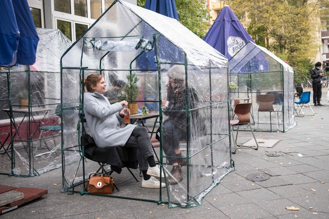 Vokietijoje per parą patvirtinti 6 868 COVID-19 atvejai