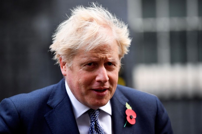 Britanijos premjeras izoliuojasi dėl kontaktų su užsikrėtusiuoju COVID-19