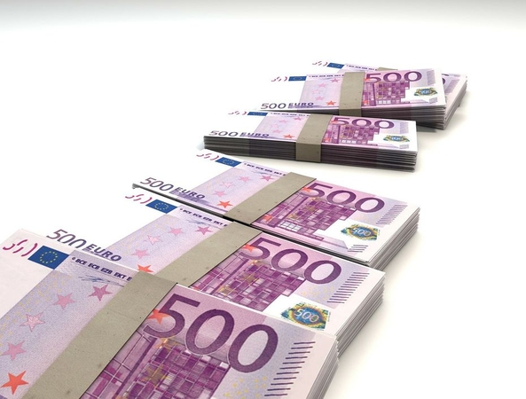 ES pažadėjo Afganistanui dar 1,2 mlrd. eurų