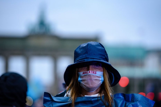 Vokietijoje pastarąją parą nustatyti 22 609 nauji COVID-19 atvejai