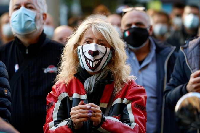 Virusui siaučiant Europoje, karantiną galiausiai skelbia ir Italijos regionai