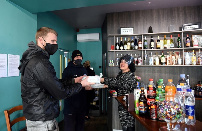 Latvijoje – 637 nauji COVID-19 atvejai, du pacientai mirė