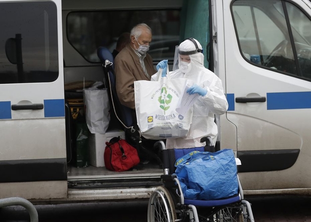 Lenkijoje antrą parą iš eilės užfiksuotas COVID-19 sergamumo rekordas