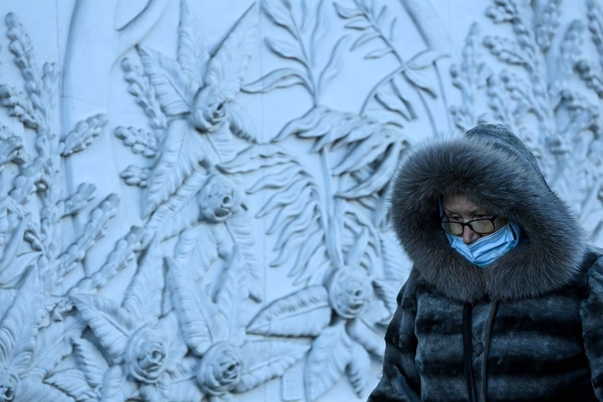 Latvijoje patvirtinta 890 naujų COVID-19 atvejų, mirė 11 pacientų