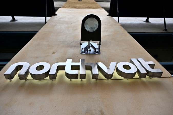 Elektromobilių akumuliatorių gamintojo „Northvolt“ bankrotas gali skaudžiai kirsti vokiečių kišenei