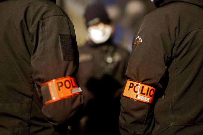 Prancūzijoje prieš žmoną smurtavęs vyras nušovė tris ją gelbėjusius policininkus