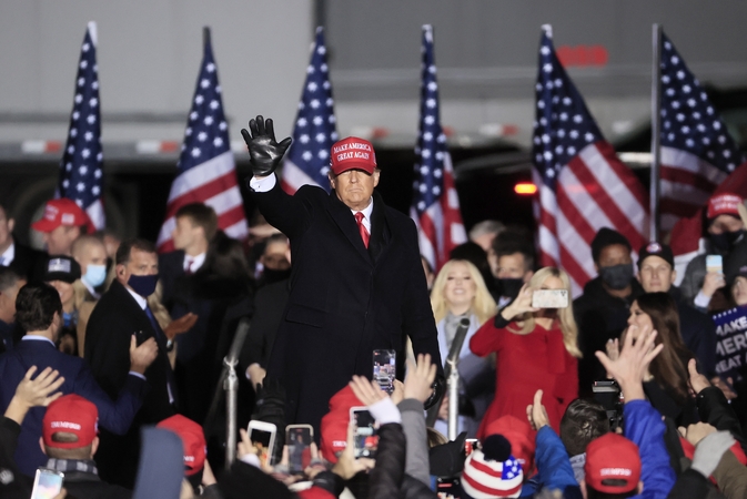 D. Trumpas teigia turįs daug šansų pasirodyti gerai