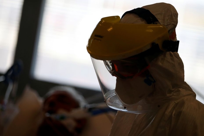 Latvijoje fiksuotas didžiausias per parą registruotų COVID-19 atvejų skaičius