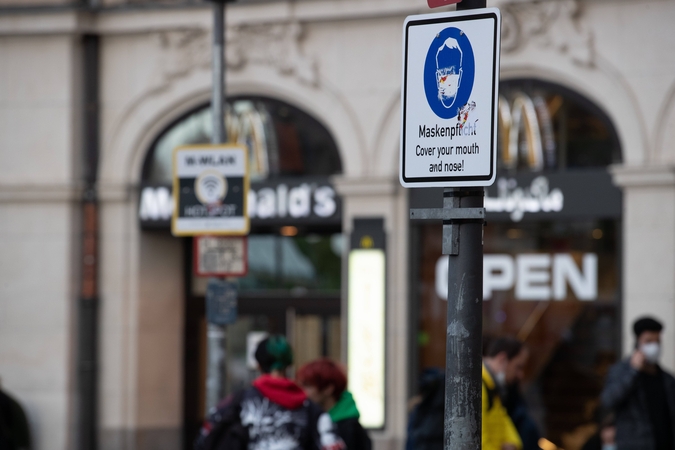 Vokietijoje per parą užfiksuota 16,7 tūkst. koronaviruso atvejų