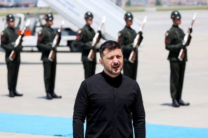 Zelenskis atvyko į Stambulą, Rusijos delegaciją pavadino butaforine
