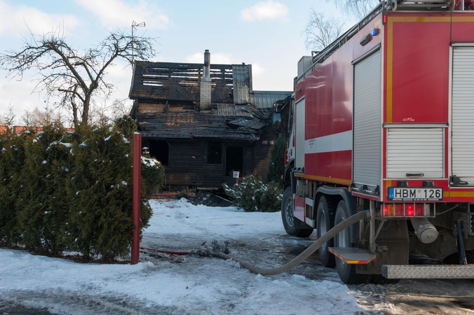 Po gaisro kauniečiai liko be namų