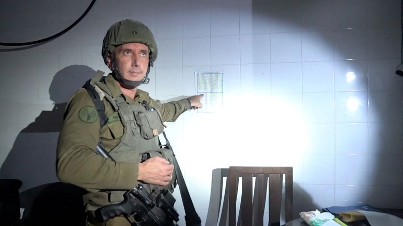 Izraelis pateikė įrodymų, kad „Hamas“ vaikų ligoninės rūsyje laikė įkaitus