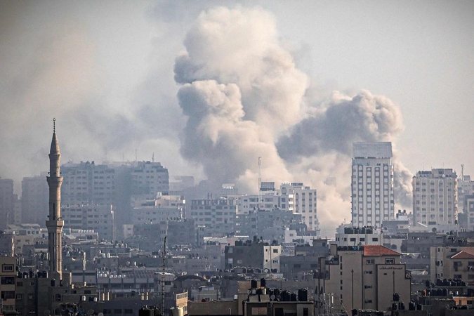 „Hamas“ skelbia atakavusi Tel Avivą raketomis