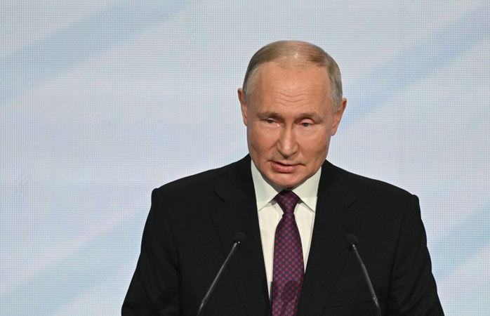 V. Putinas: kišimasis į prezidento rinkimus bus griežtai baudžiamas