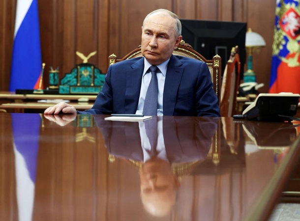 V. Putinas prisimena Irano prezidentą kaip „tikrą Rusijos draugą“