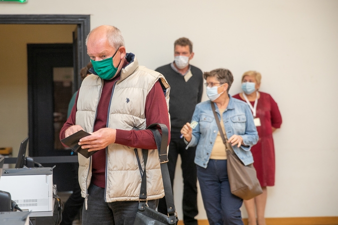 VRK vadovė apie išankstinį balsavimą: rinkėjai elgiasi atsakingai