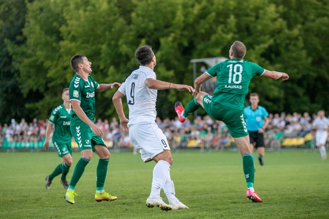 Po žalgiriečių kojomis - Lietuvos čempionai