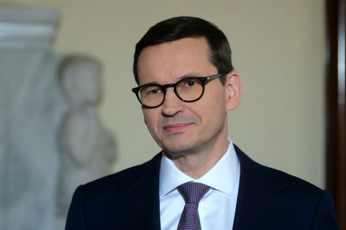 Lenkijos premjeras ragina dar labiau griežtinti sankcijas Rusijai