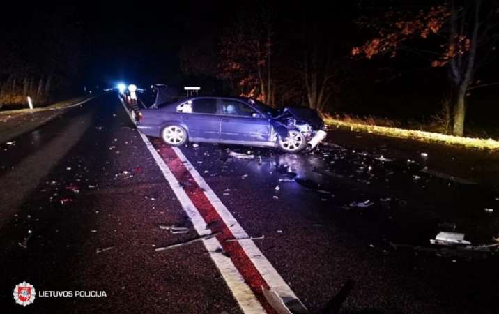 Praėjusi para keliuose: sužeista šešiolika žmonių