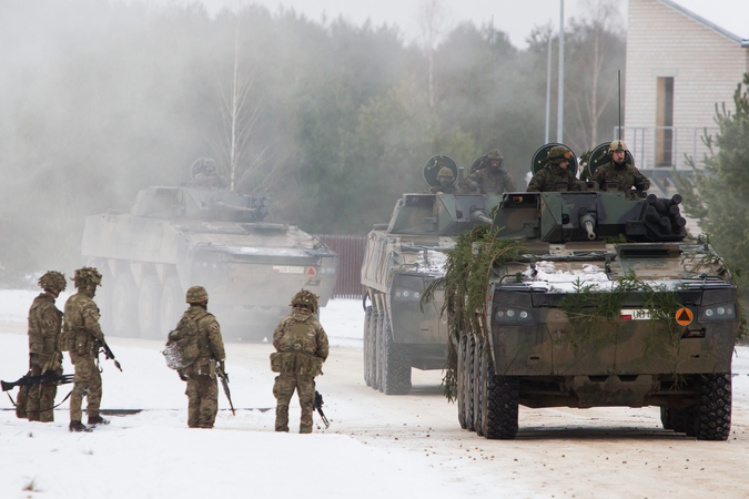 Panevėžio rajono bataliono kareivinėse – gaisras: evakavosi 200 karių