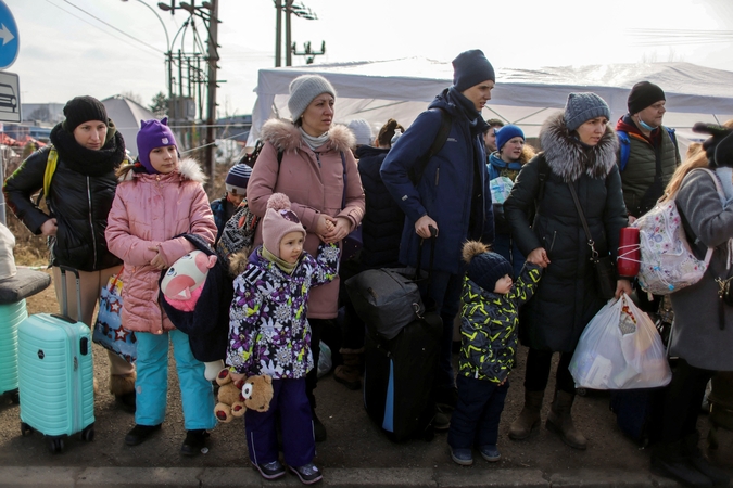 Lietuvoje veikiantys bankai pasirengę padėti atidaryti sąskaitas Ukrainos piliečiams