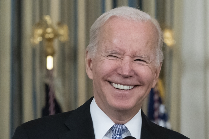 J. Bidenas įvertino savo pirmuosius metus JAV prezidento poste: pasiekta „milžiniška pažanga“