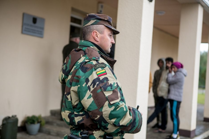 Pasieniečiai neleido patekti 61 migrantui, nepavyko ir bandžiusiam gudrauti