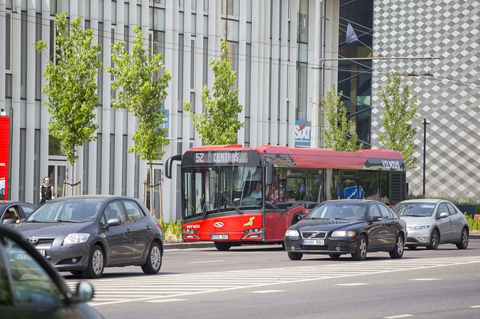 Seimas svarstys prezidento iniciatyvą dėl transporto lengvatų pensininkams, vaikams
