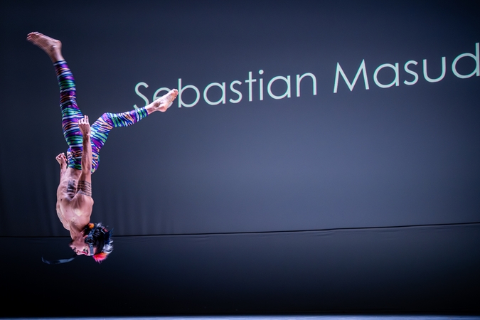 Auros šokėjai virto Sebastian Masuda kolekcijos modeliais