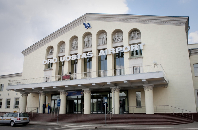 Senąjį Vilniaus oro uosto terminalą ruošiamasi nugriauti