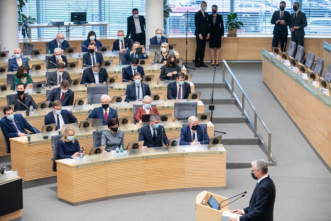 G. Nausėda: nuotolinis darbas nėra yda, jį taikyti gali ir Seimas