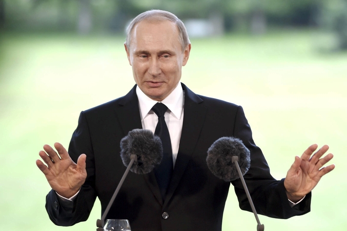 V. Putinas gąsdina Suomiją dėl narystės NATO