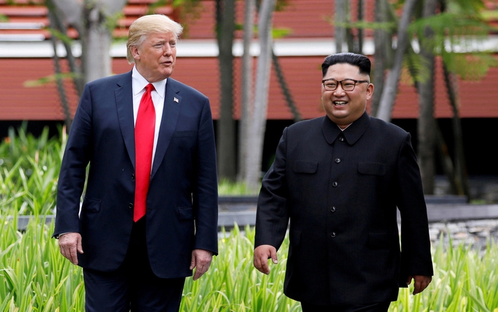 D. Trumpas sako „pamilęs Šiaurės Korėjos lyderį“