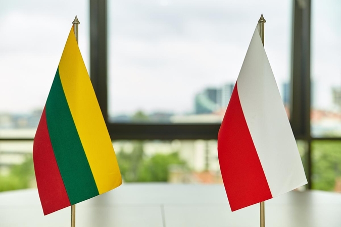 Užsienio reikalų ministerijos naujienos – ir lenkų kalba