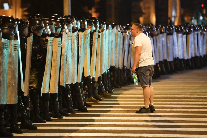 Politologas: viskas priklausys, kurią pusę pasirinks Baltarusijos jėgos struktūros
