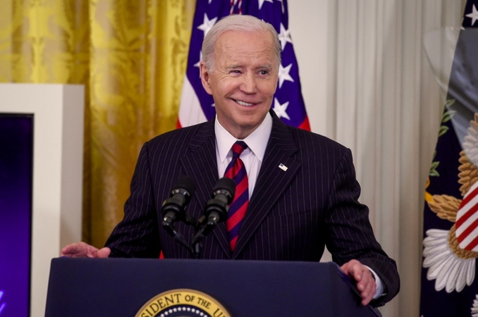 Pareigūnas: J. Bidenas paskelbs apie 800 mln. dolerių naują paramą Ukrainai