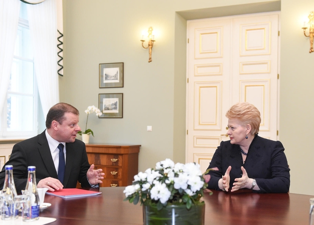 Prezidentė paragino S. Skvernelį aktyviau kovoti su korupcija VRM